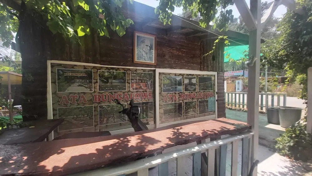 Ata Bungalows