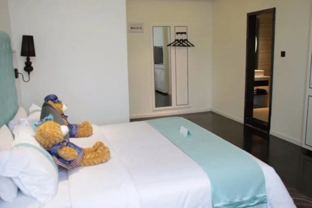 Xana LITE Hotel 5th Avenue Branch