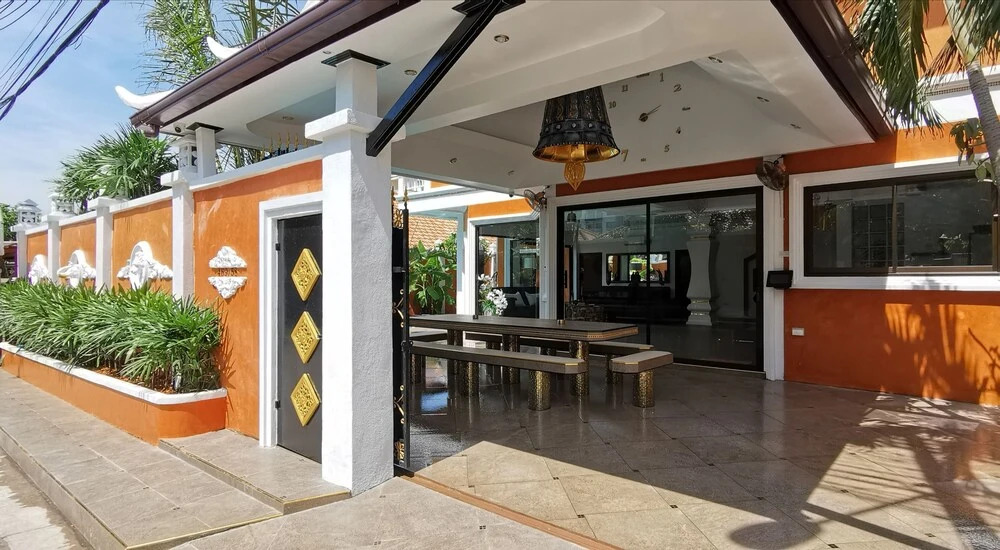 Tucheland Luxury Villa Pattaya 7BR