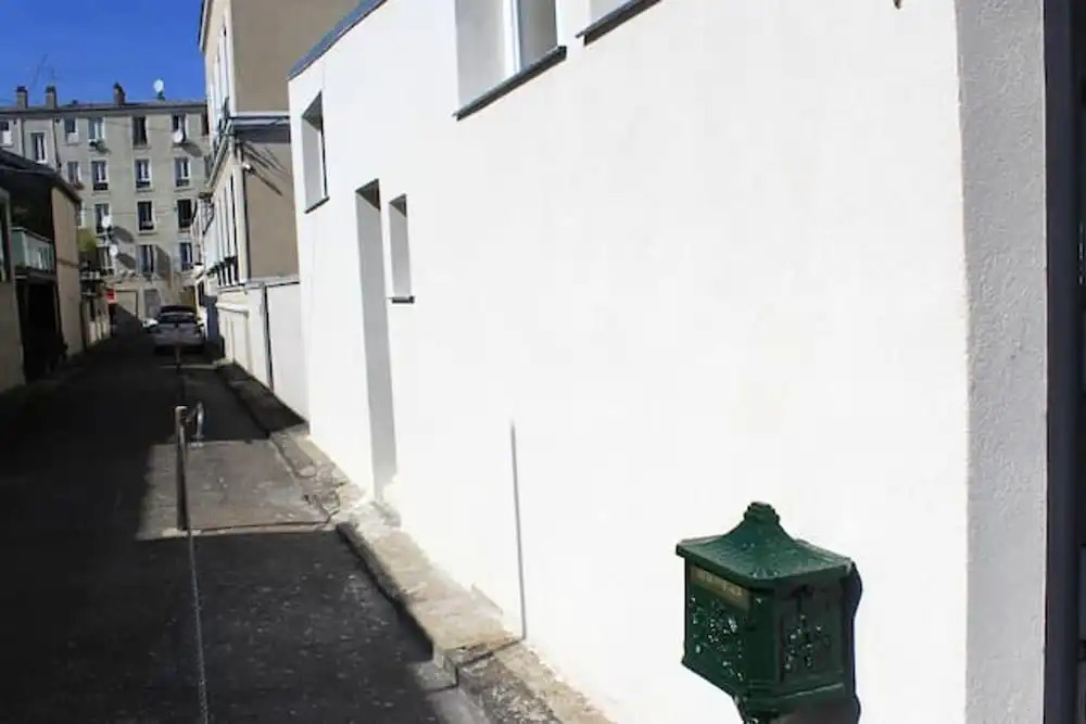 House with 3 Bedrooms in Clichy, with Wifi