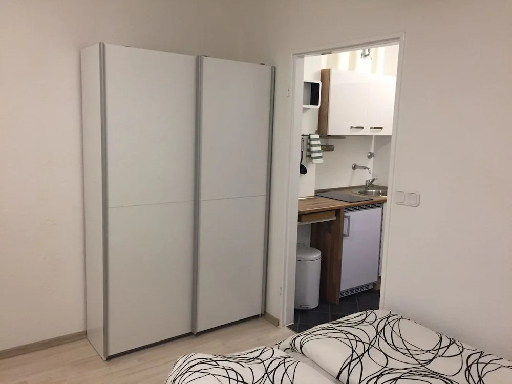 Apartment+WIFI near center Erlangen 1