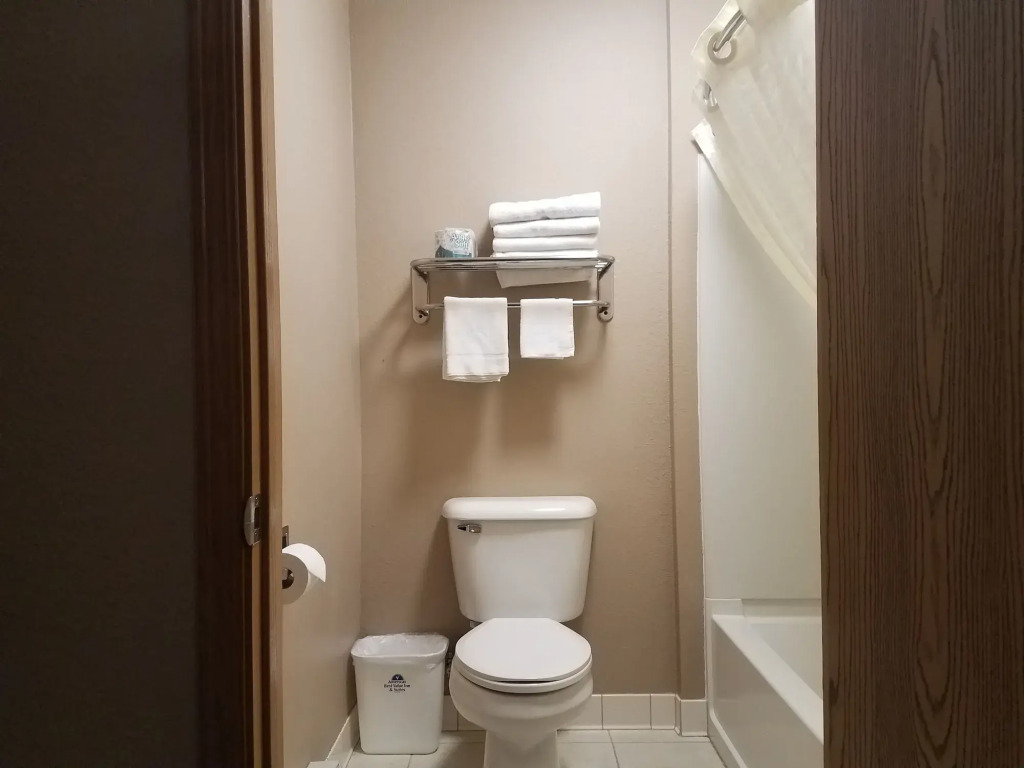 Americas Best Value Inn and Suites Bismarck