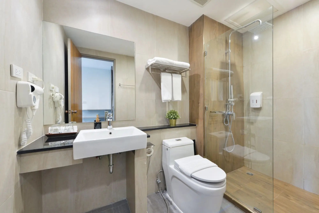 StayAt Bedever Bangkok Hotel