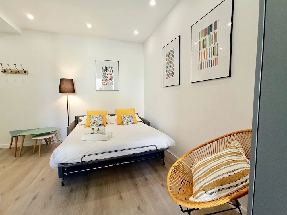 Brand-New 1 Bedroom Fully Refurbished
