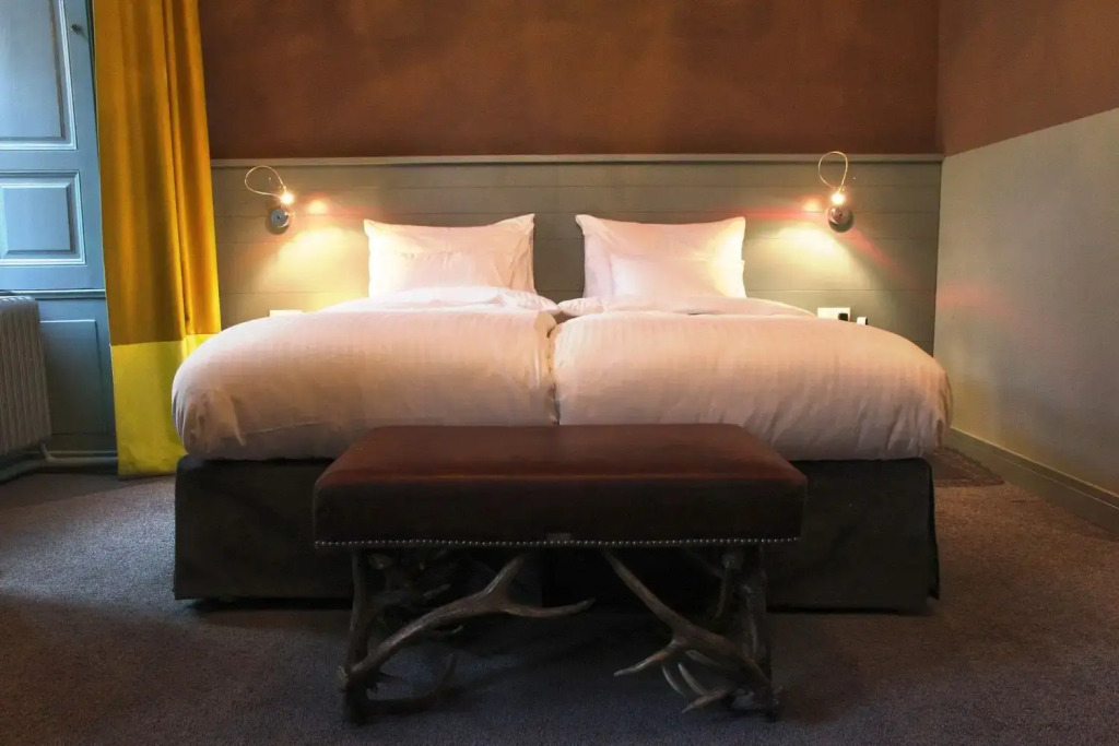 Saint SHERMIN bed breakfast & champagne