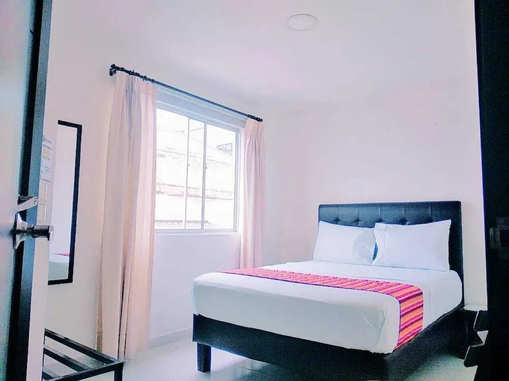 Hotel 9-25