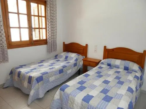 Apartamentos La Cova 3000
