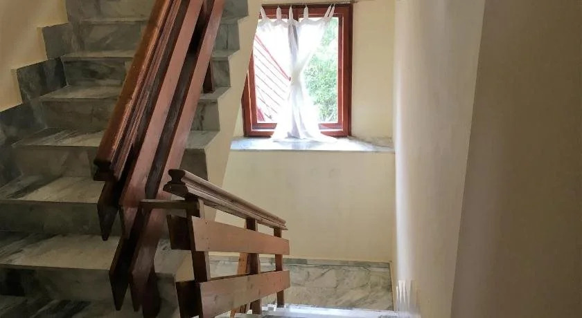 Hotel VALDI