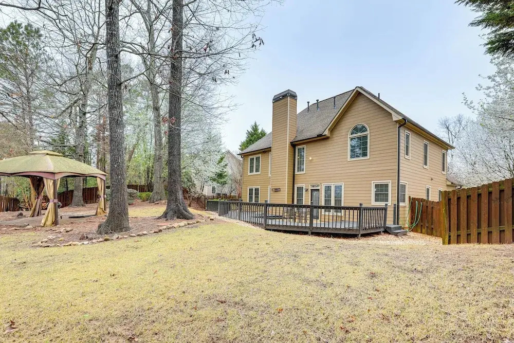 Modern Stone Mountain Home w/ Spacious Deck, Grill