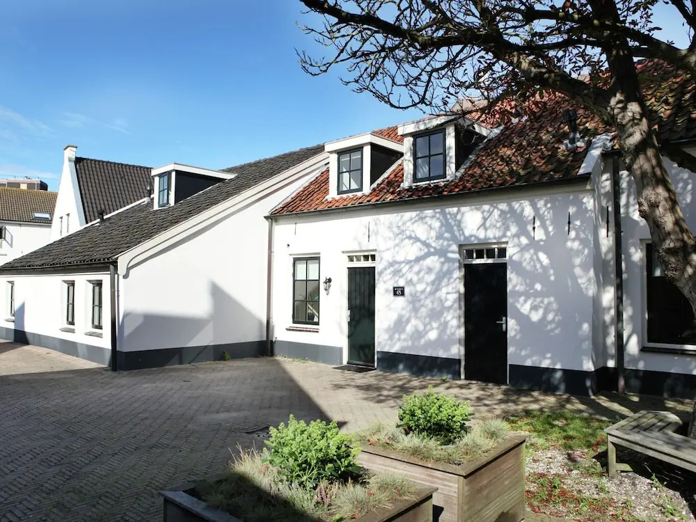 Fantastic Farm House, on 150 Meters of the sea