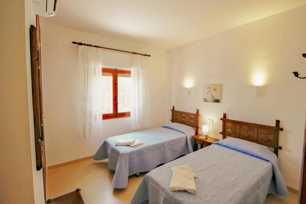 Tere - holiday home with private swimming pool in Calpe