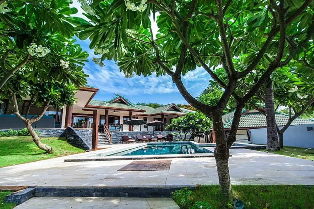 4 Bedroom Pool Villa Near Samrong Beach