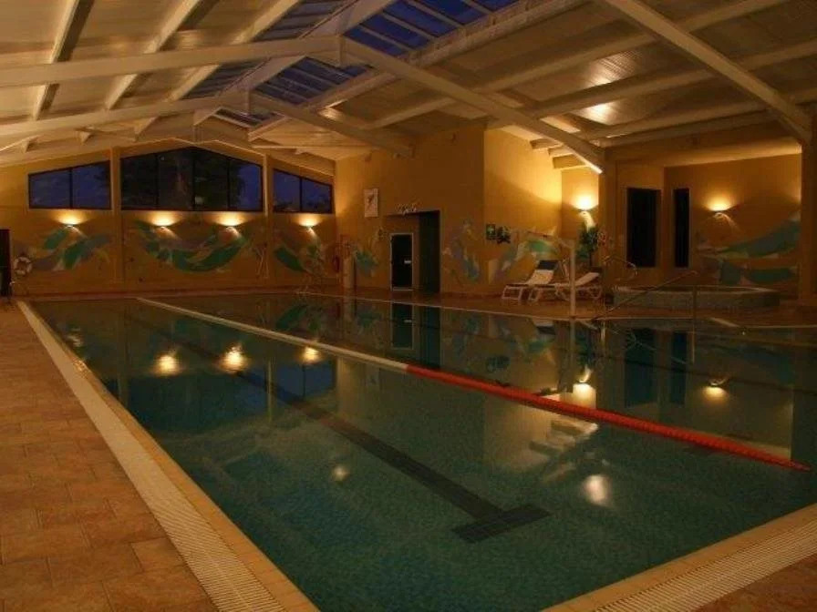 Longford Arms Hotel