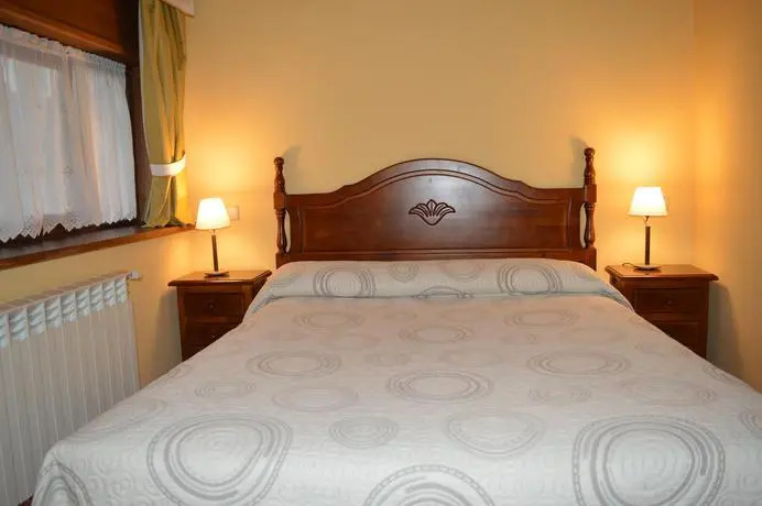 Hostal Revinuesa