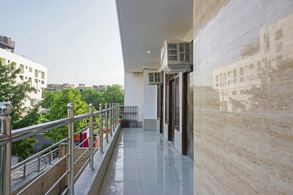 OYO 37169 Hotel Quadis