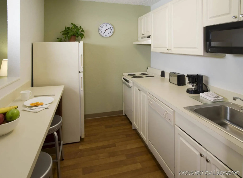Extended Stay America Suites - Cleveland - Middleburg Heights