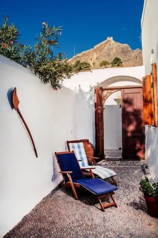 CasaLindos Traditional Houses & studios