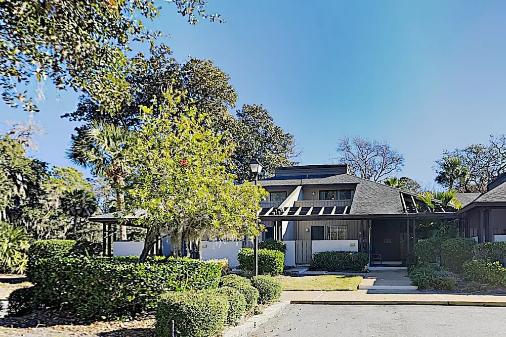 New Listing! Updated All-Suite Tennis Villa - Pool condo
