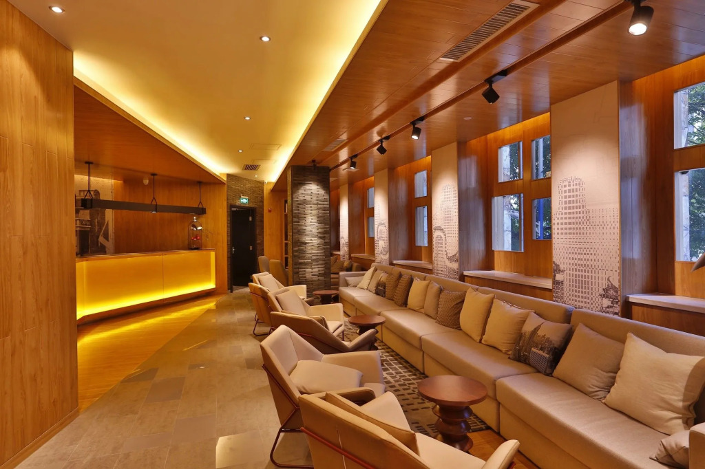 ELITE International Hotel Taikoo Hui Plaza Gangding Metro Station Branch