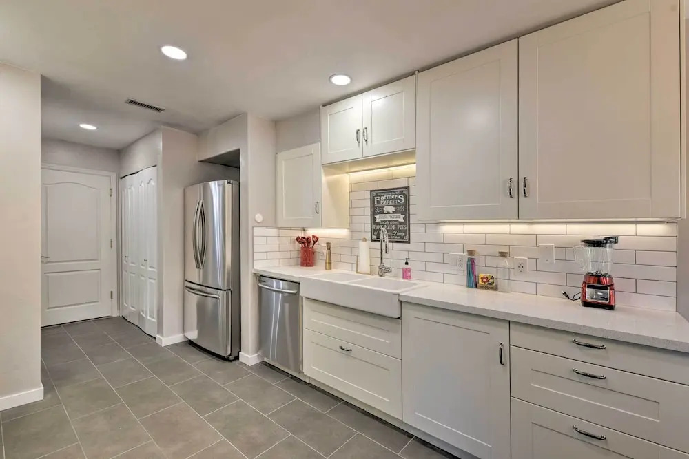 Modern Flagstaff Home w/ Bbq: Walk Downtown!