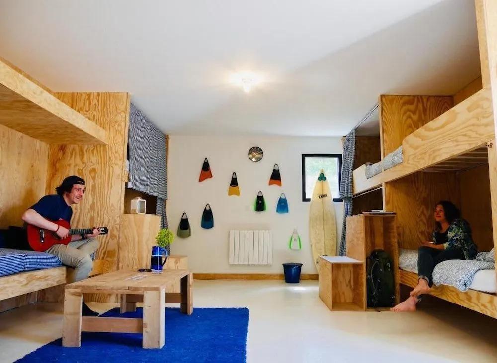 Hostel Manusurf