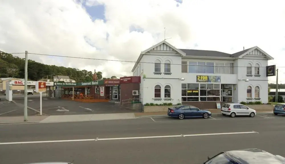 Somerset Hotel