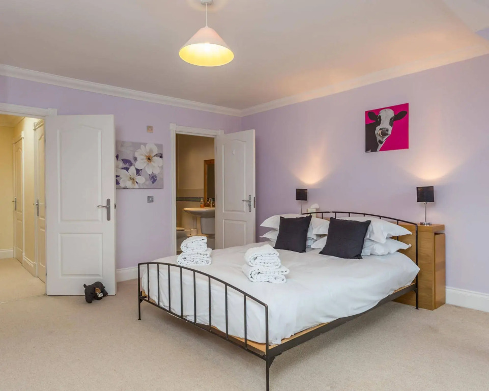 Quay Holidays - Canford Cliffs