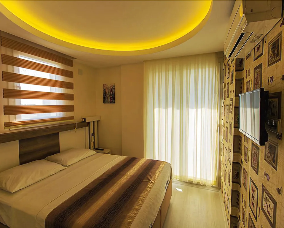 Hanzade Home