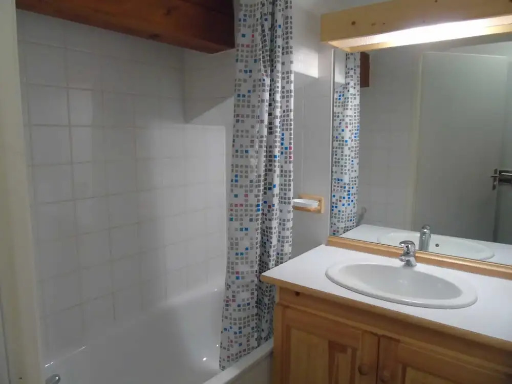 Lou Services Apartment F7 LSI 001