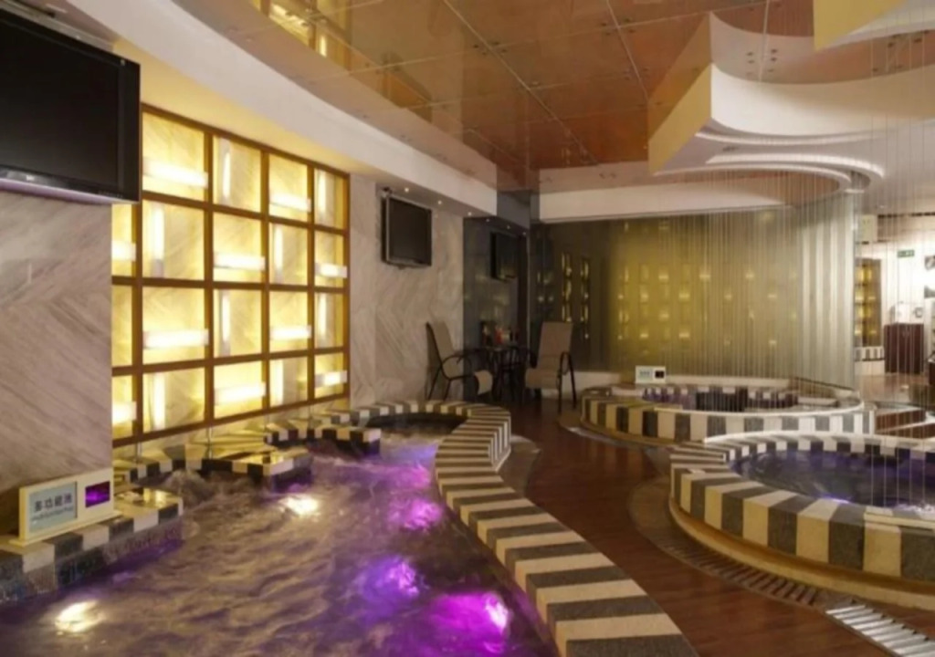Zense Hotel