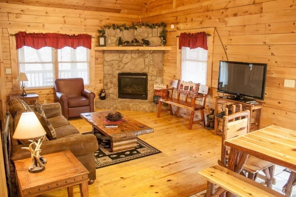 201 Southern Charm - 4 Br Cabin
