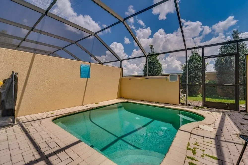 Neils Windsor Hills Townhouse 3 Bedroom Townhouse by Redawning