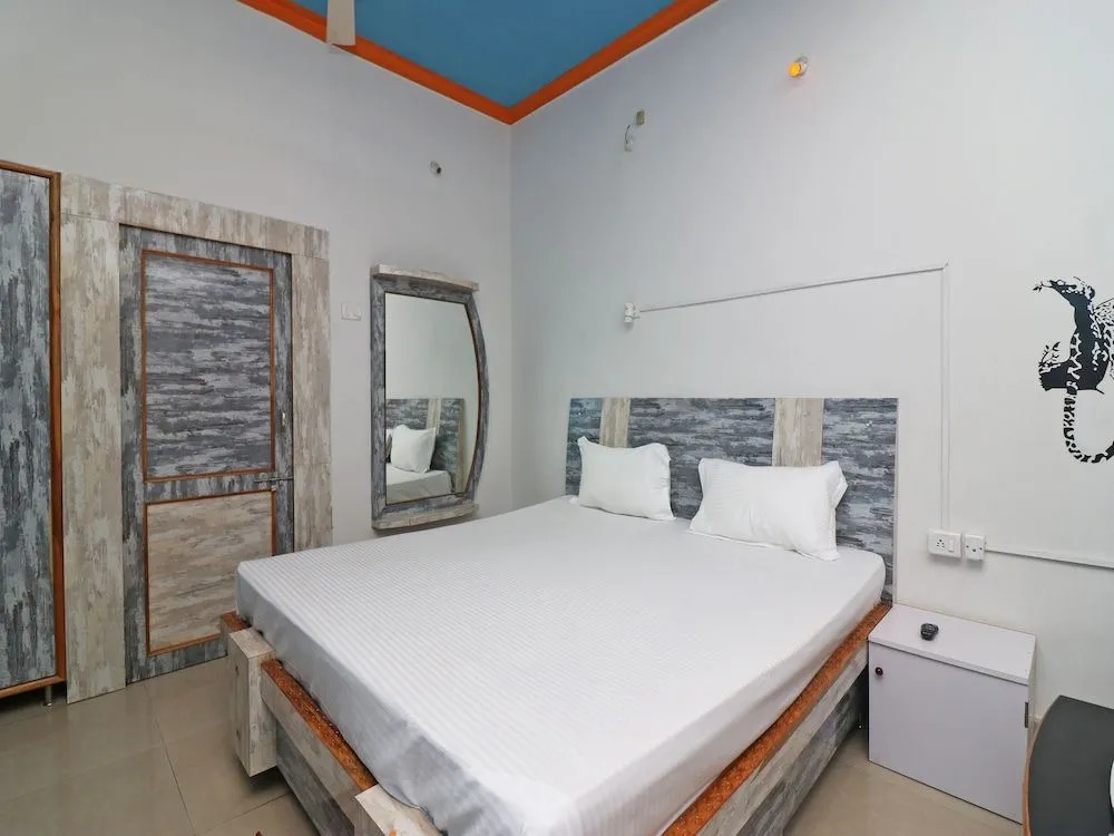 Oyo 42729 Hotel Kavin'S Inn