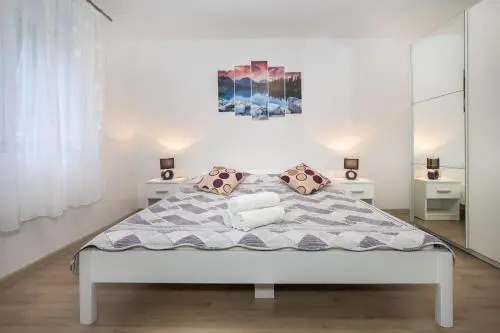 Apartment Maja