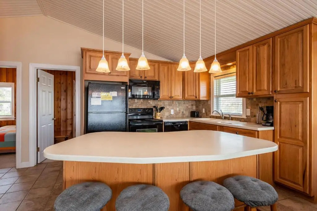 Windward Mark by Oak Island Accommodations