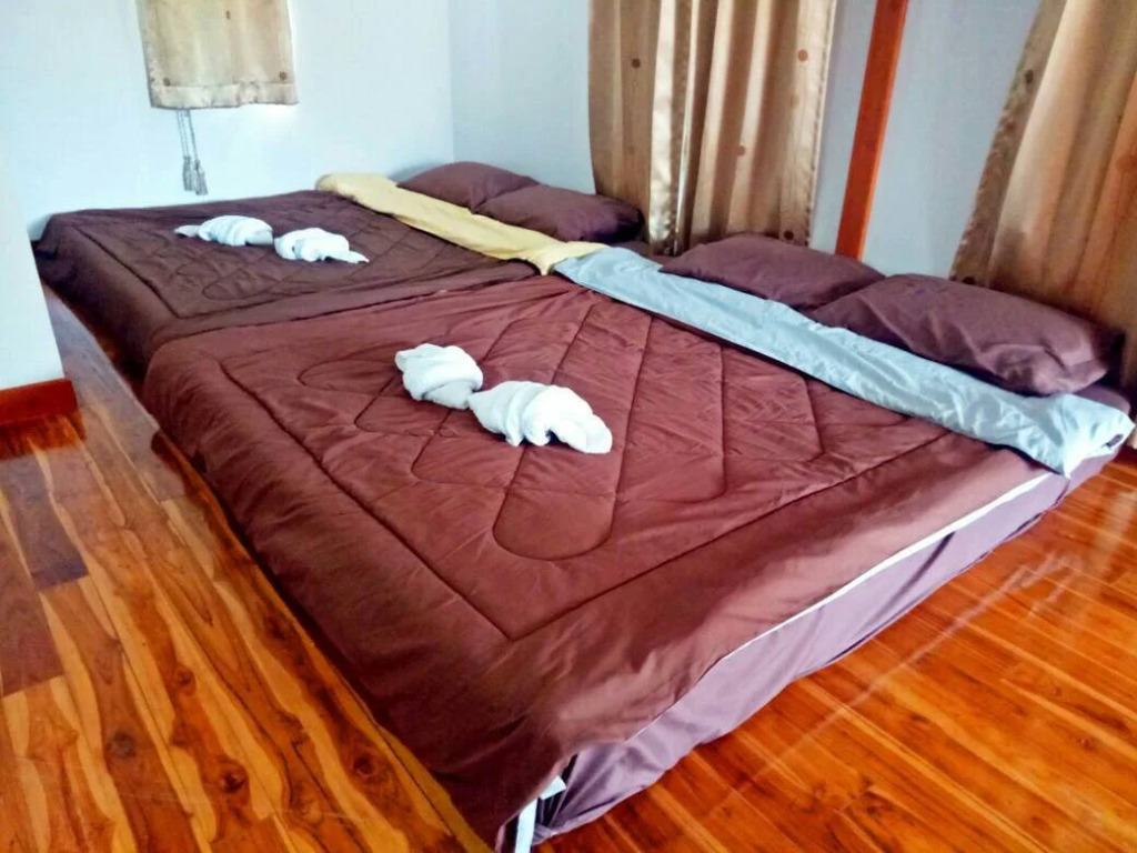 Phunamtip Resort