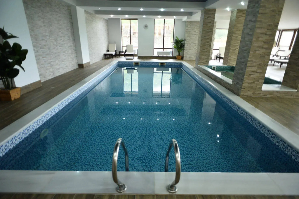 Crystal Resort