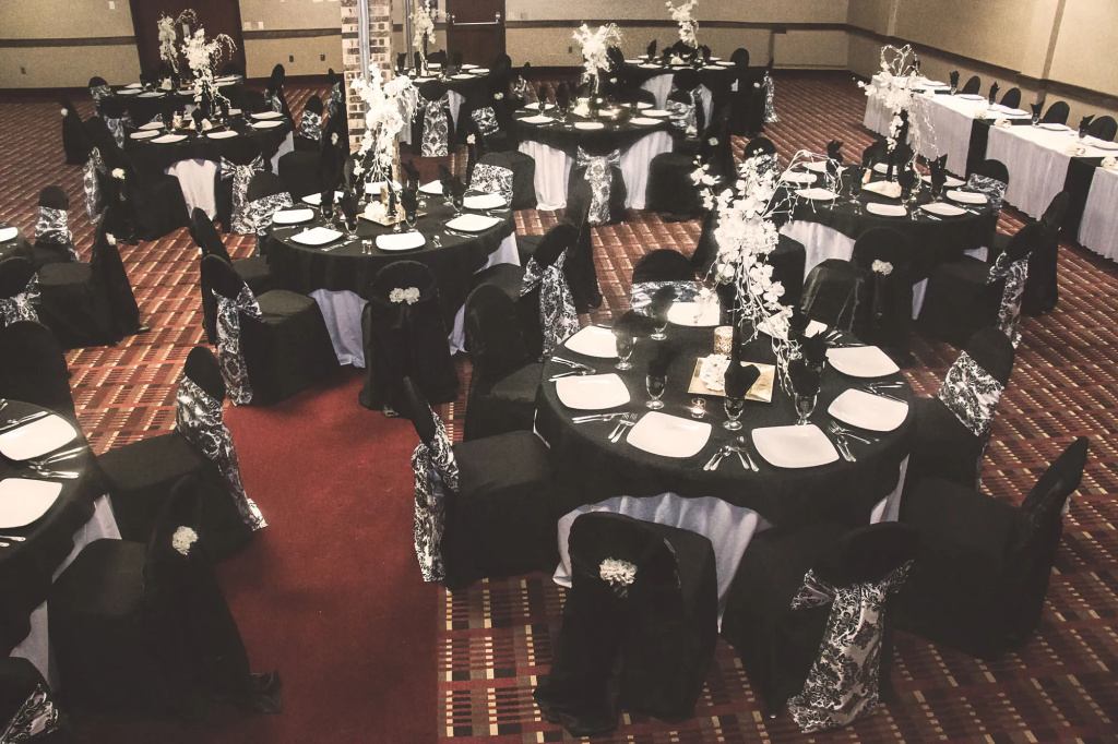 Grand Williston Hotel and Conference Center