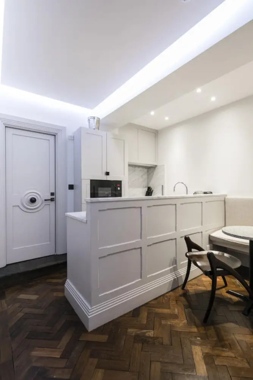 The Marlborough Suite
