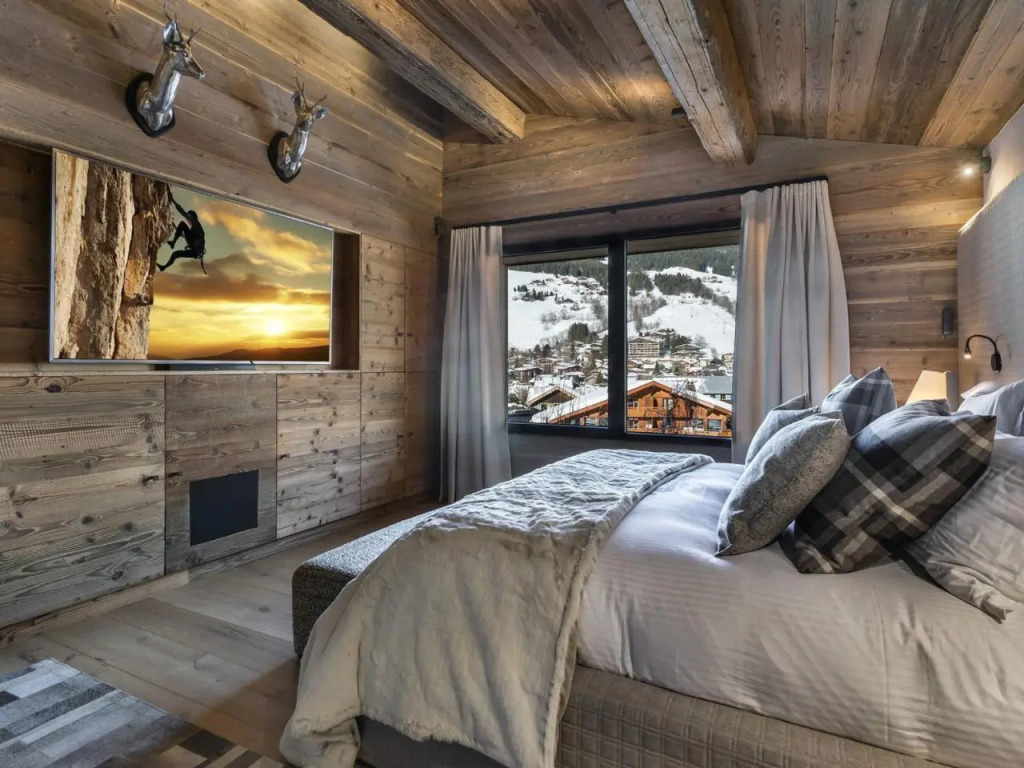 Chalet de luxe avec jacuzzi, salle cinéma et piscine au centre de Megève - FR-1-569-10