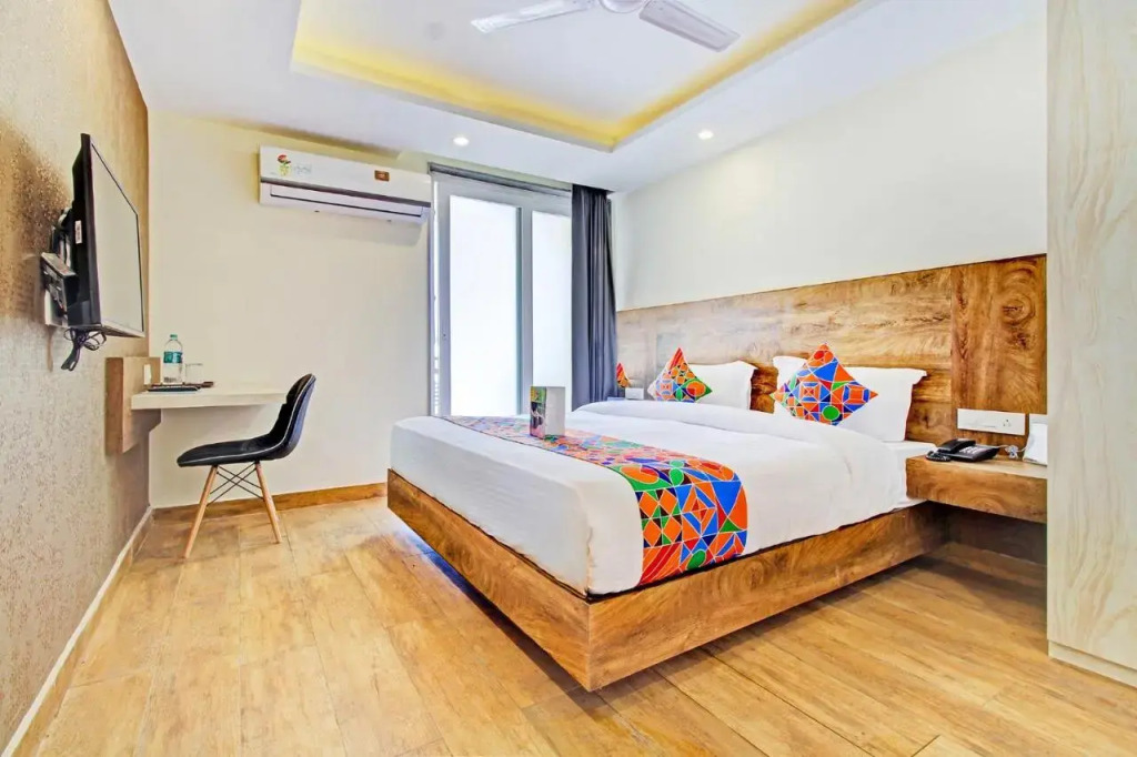 FabHotel Soft Petals Near Millennium City Centre Gurugram