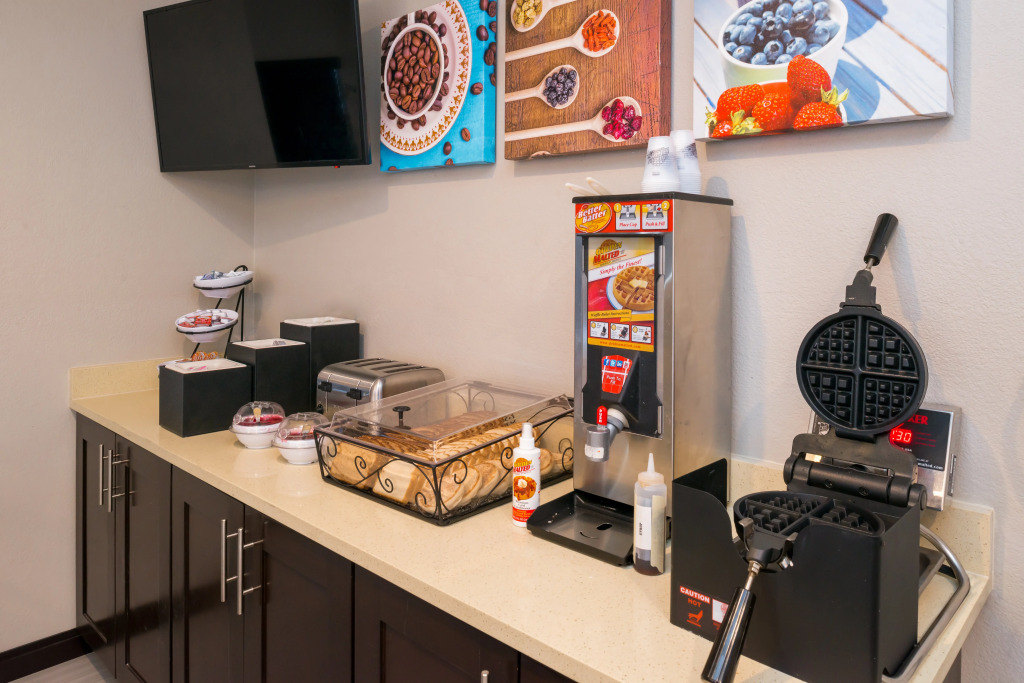 Staybridge Suites - Pecos by IHG