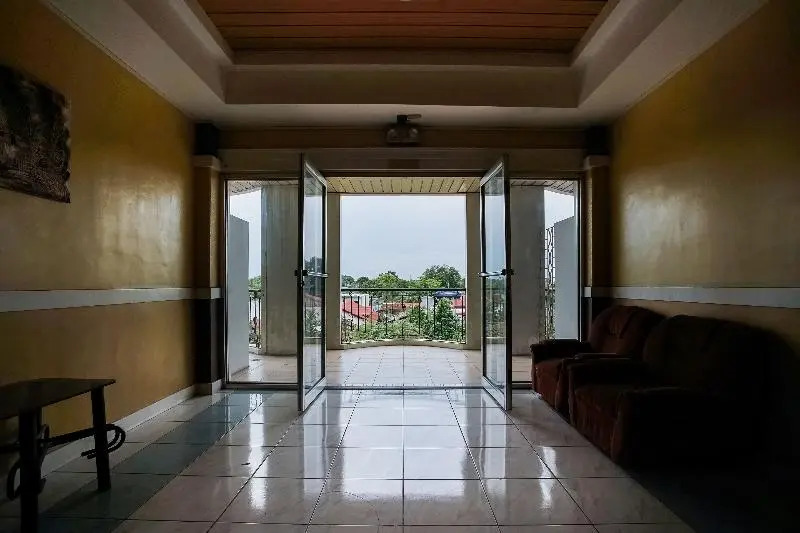 OYO 192 Tcc Condo-Hostel