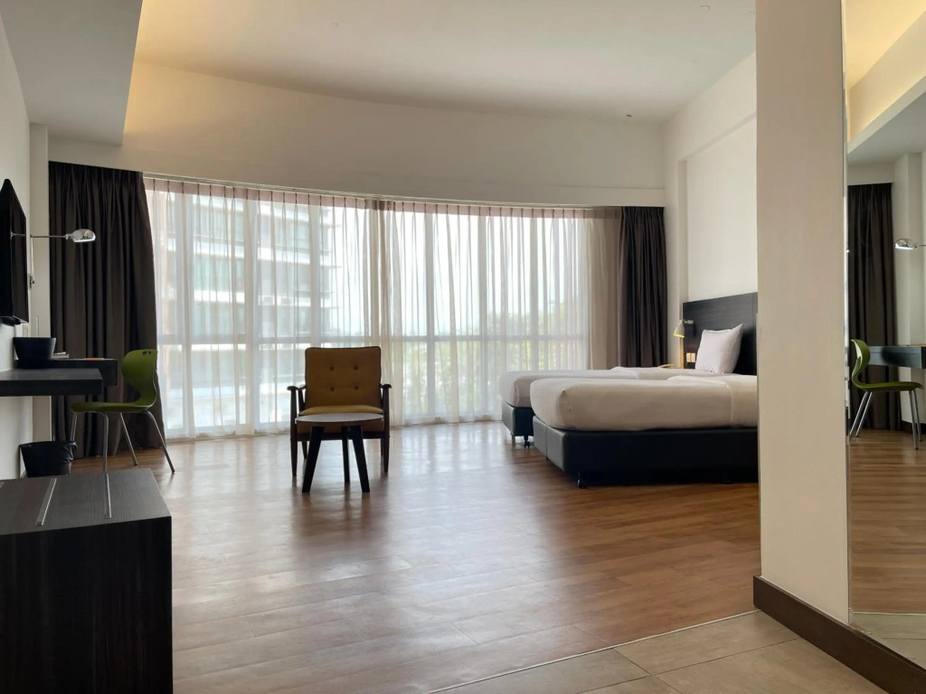 Win Hotel