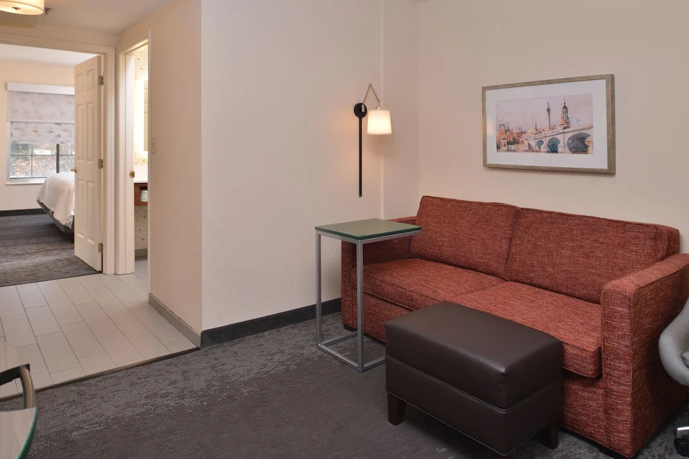 Holiday Inn Hotel & Suites Raleigh-Cary I-40 @Walnut St