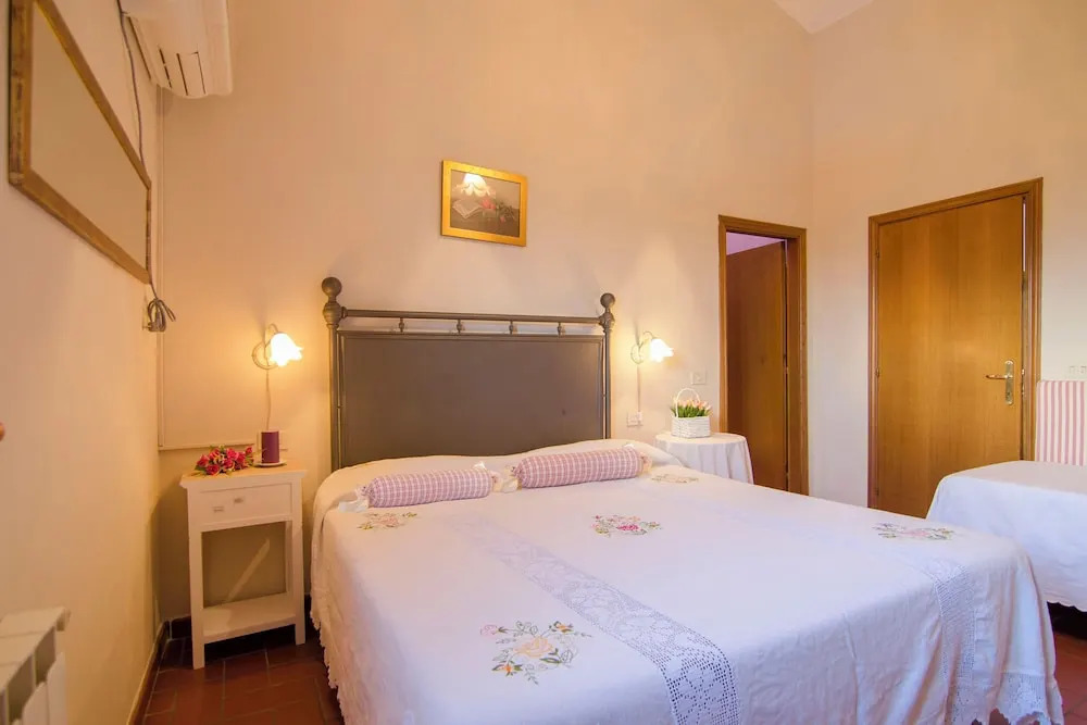 Luxury Villa In Cortona