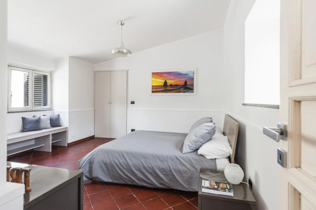 City Cottage With Garden and Pool by Wonderful Italy