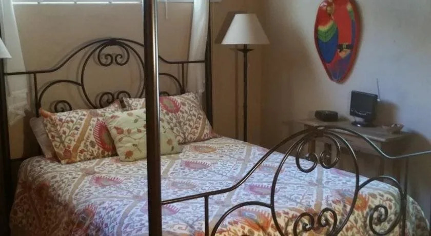 Sam Hughes Inn Bed & Breakfast