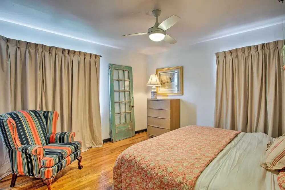 Pet-friendly River District Gem 5 Mi to Stockyards