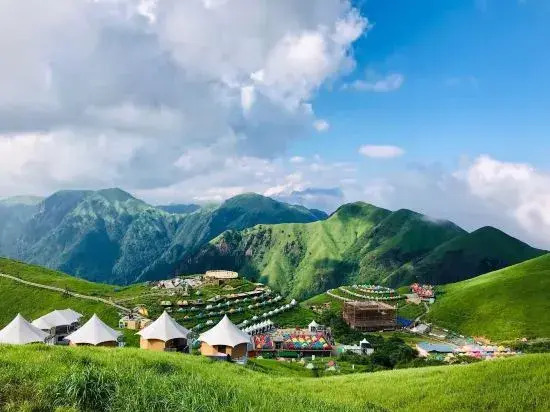 Wugong Mountain Sky City Flying Resort Hotel